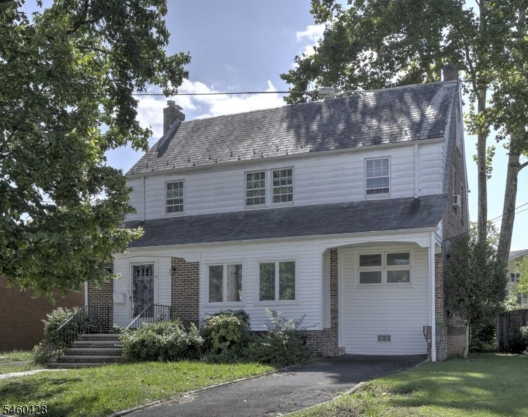 8 Decker Ave — photo
