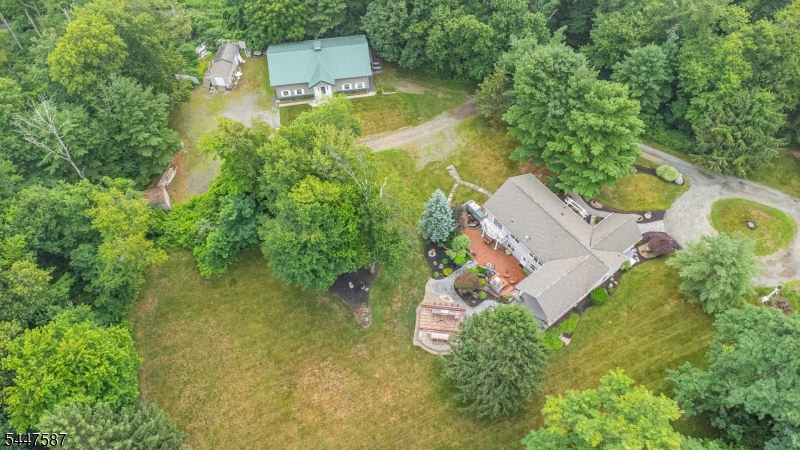 1 Evergreen Drive — photo