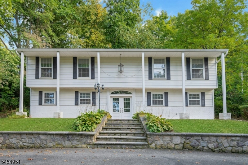 26 Scenic Drive — photo
