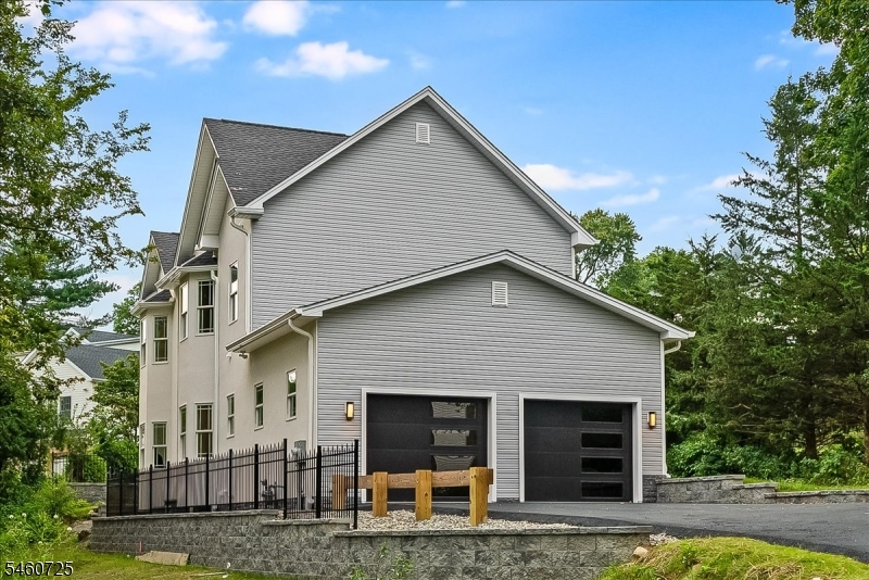 300 Boonton Tpke — photo