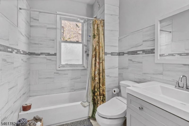 105 Huntington Ter 1 — photo