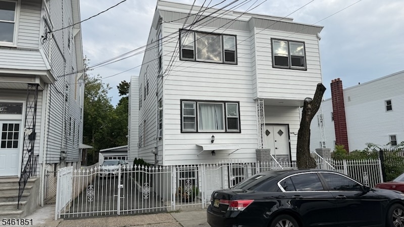38 Smith Street 2 — photo