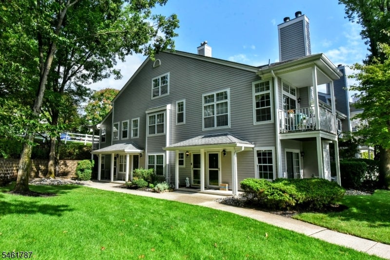 1098 Devon Ct 1098 — photo