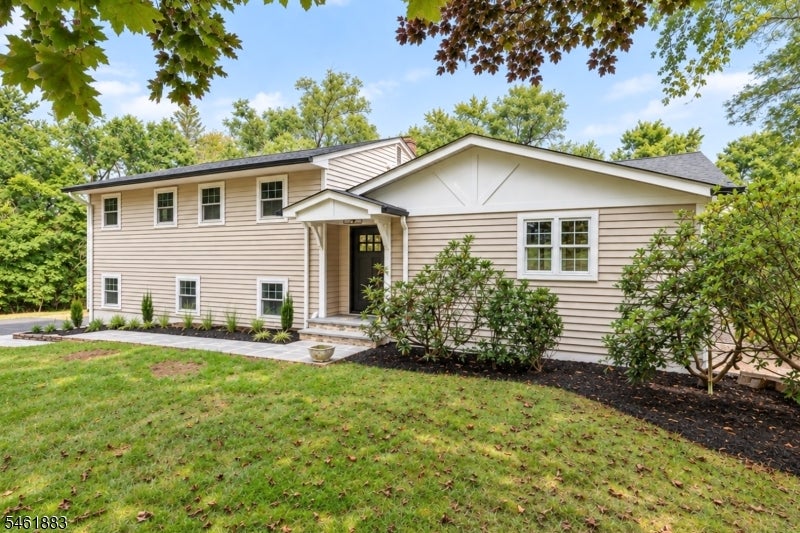 157 Circle Dr — photo