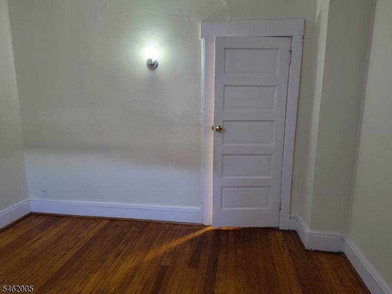 15 Farnham Avenue 2 — photo