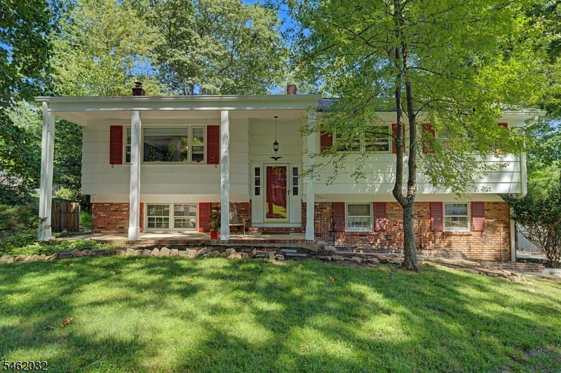 13 Arlington Drive — photo