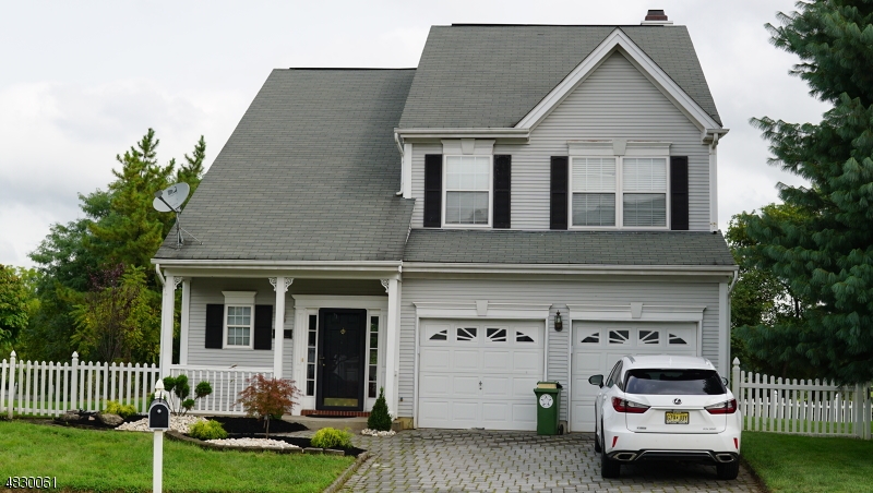 24 Cartier Drive — photo