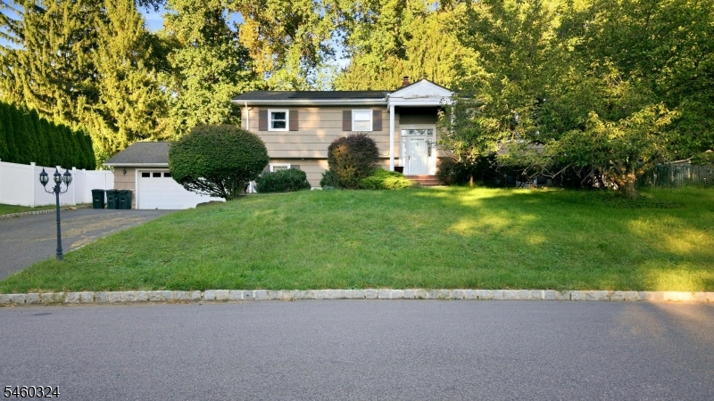 10 Rosemere Avenue — photo