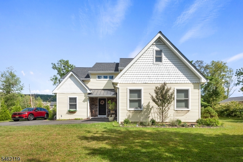 636 Willow Grove Street — photo