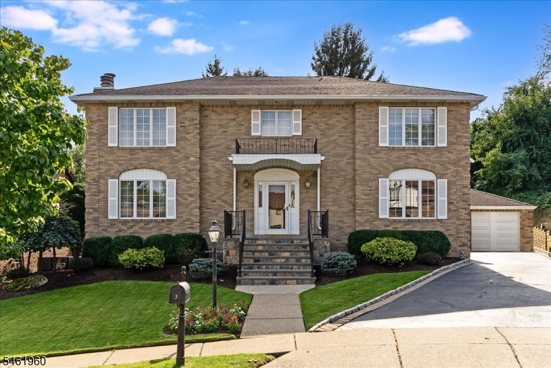37 Jani Court — photo
