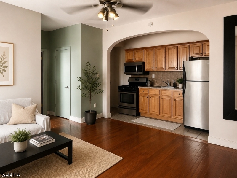 5 Pomona Avenue 4a — photo