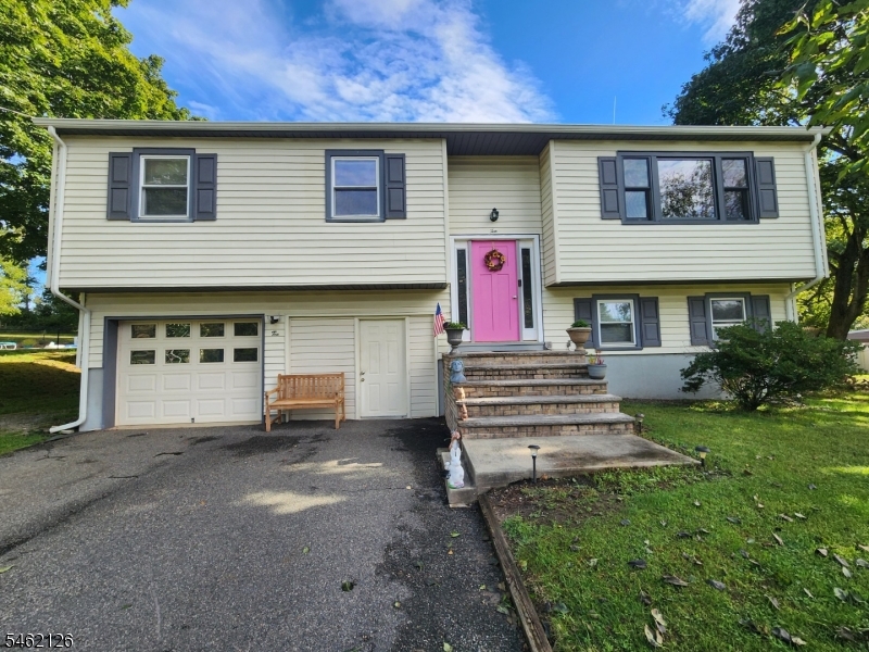 10 Parkview Drive — photo
