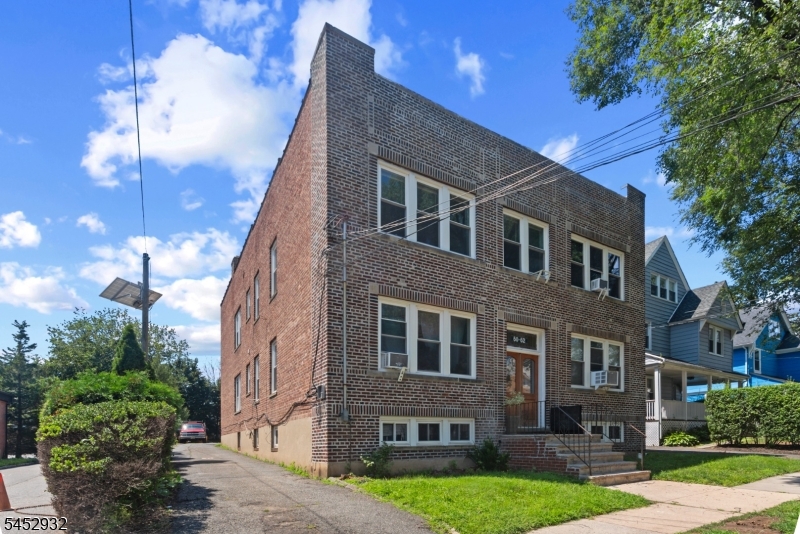 60-62 Elmwood Avenue 3 — photo