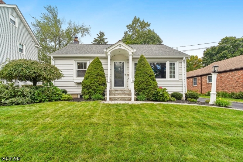 9 Greenfield Avenue — photo