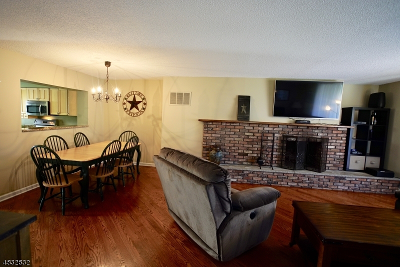 9F Dorado Drive — photo