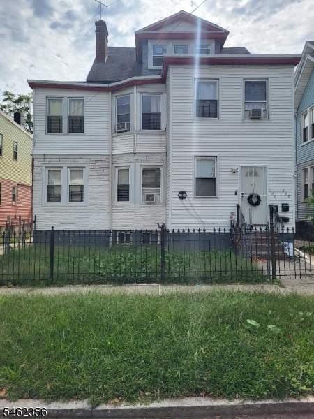 160 Weequahic Avenue — photo
