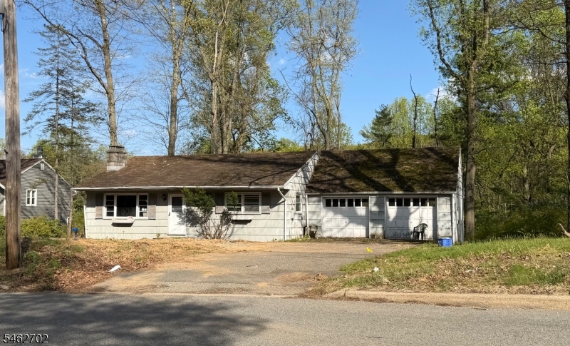 189 Center Grove Road — photo