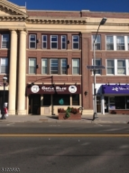 28 North Avenue — photo