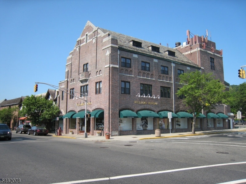 248 Lorraine Ave, Suite 4 — photo