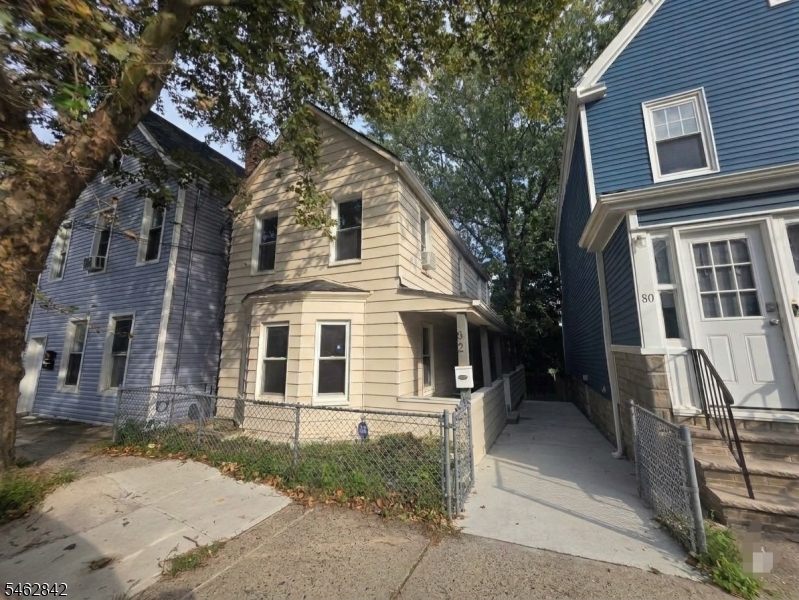 82 Palm Street — photo