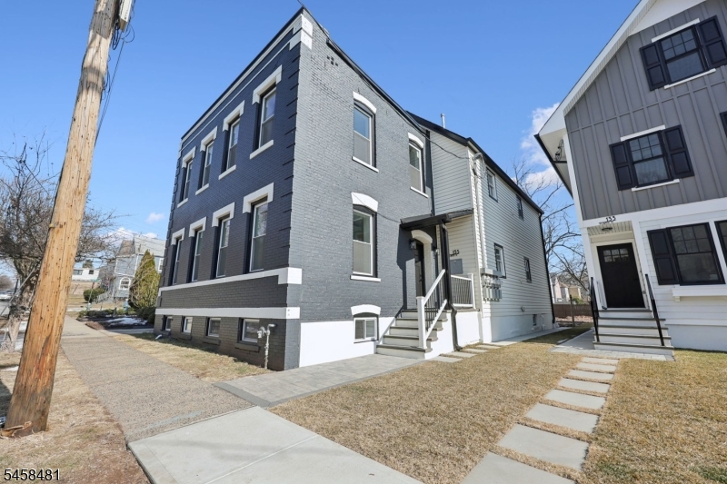 135 Forest St 2R 2R — photo