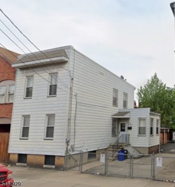 204 Jefferson Street — photo
