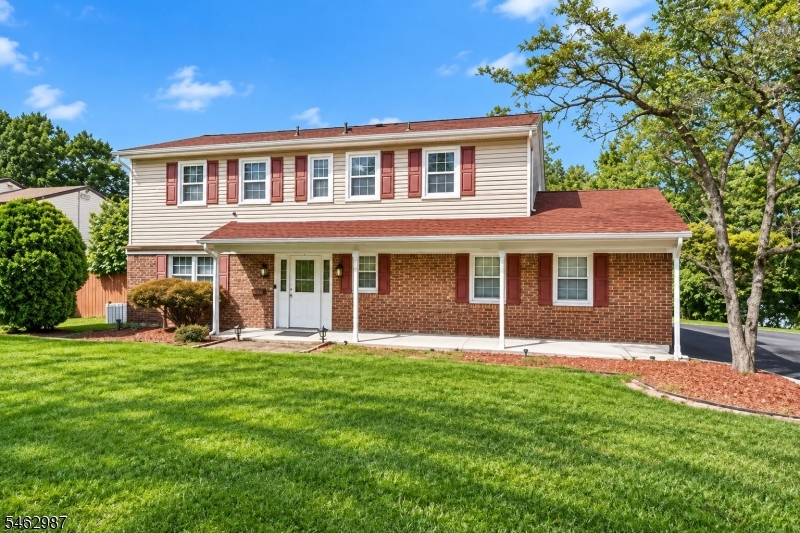 24 Fleetwood Drive — photo
