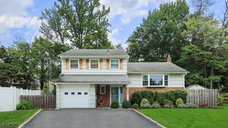 2292 Sunrise Court — photo