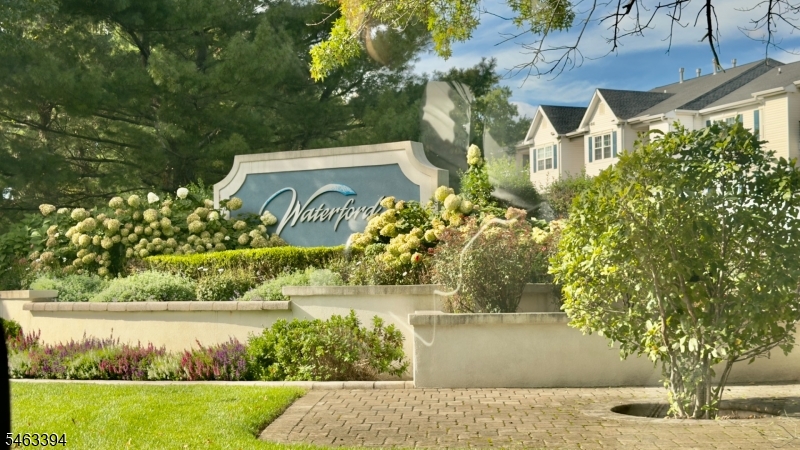 1133 Waterford Drive 33 — photo