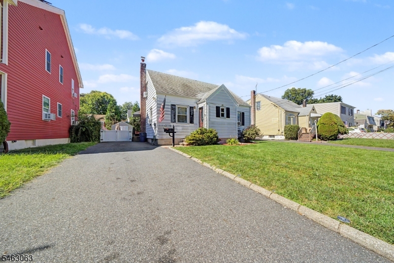 10-22 2nd Street — photo