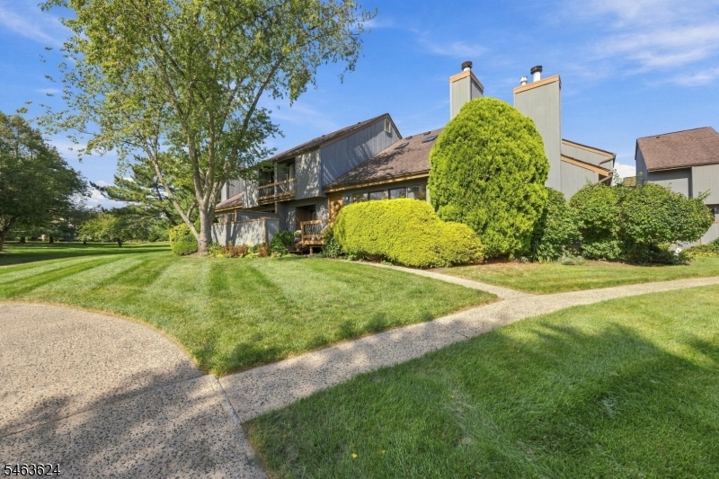 27 Chestnut Court — photo