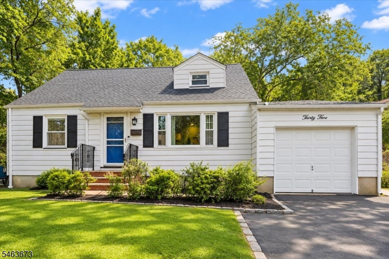 35 Deerfield Drive — photo