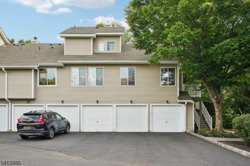 11 Stevens Court — photo