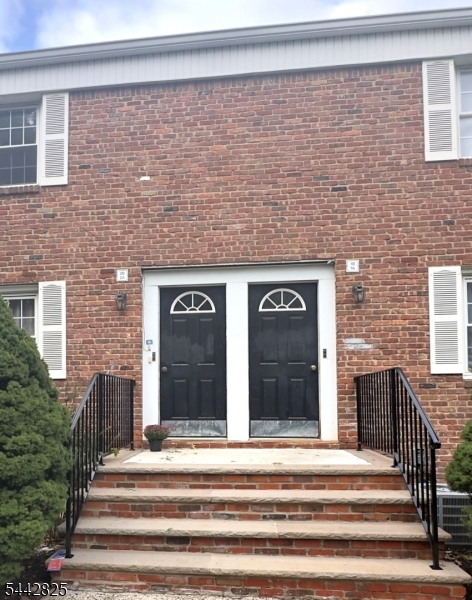 19 Dartmouth Avenue 2B — photo