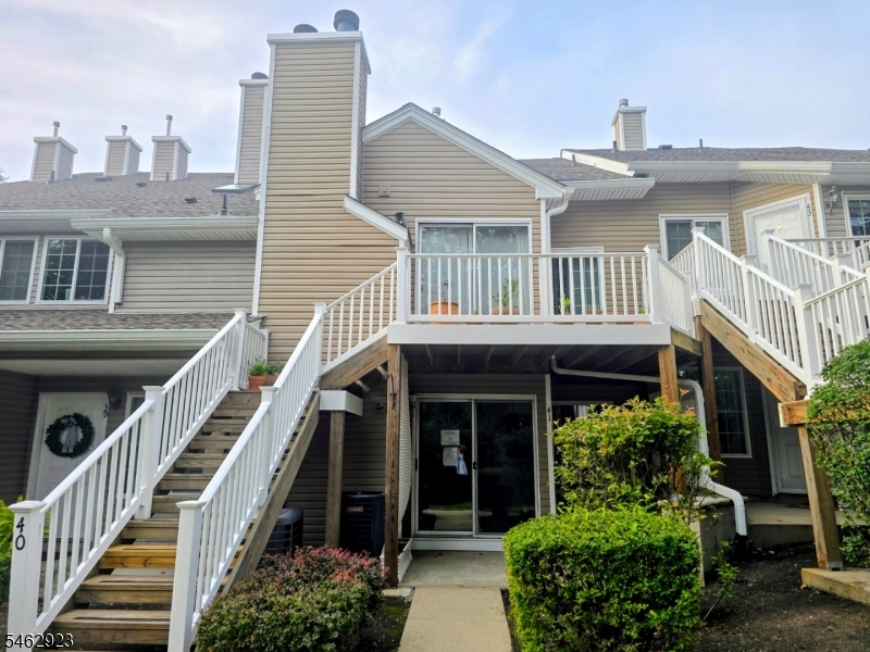 41 Stevens Court — photo