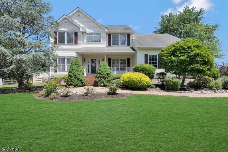 6 Varnon Court — photo