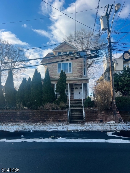 10-14 Noll Place 1 — photo