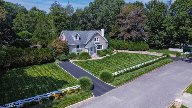 34 Grandview Drive — photo