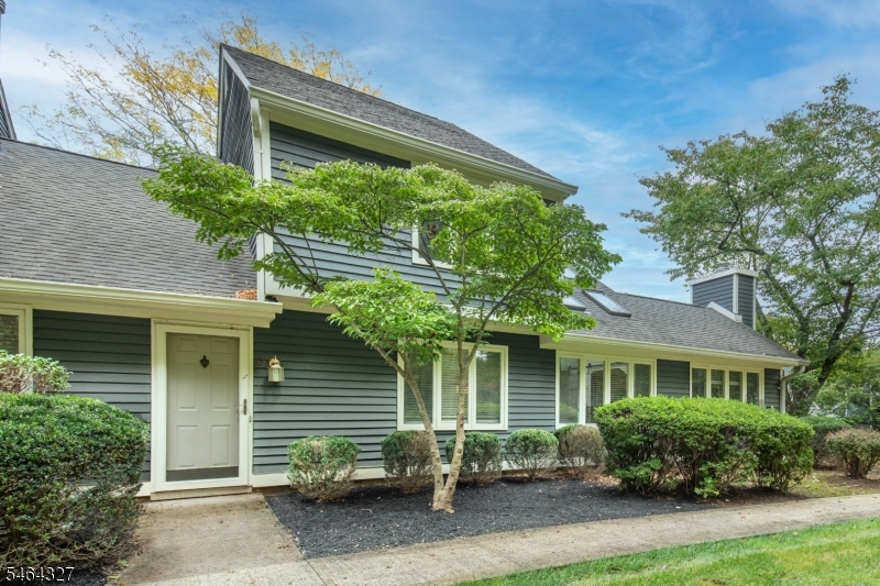 27 Village Drive — photo