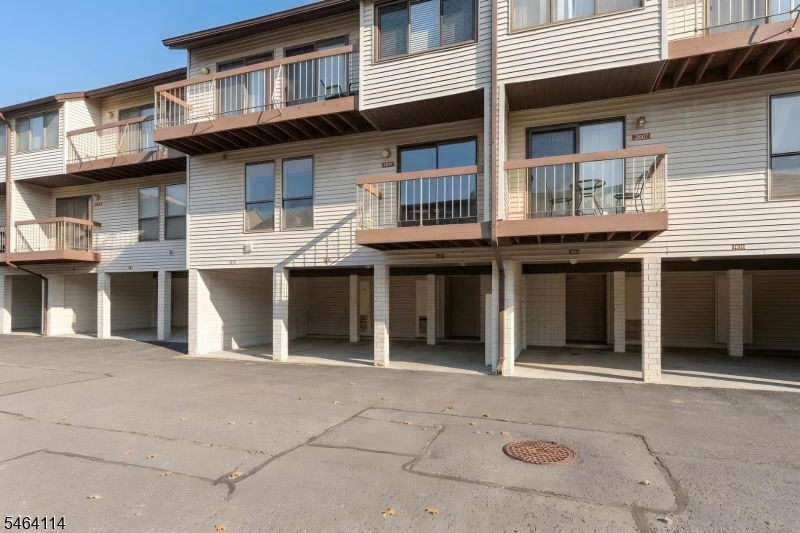 3404 Richmond Court — photo