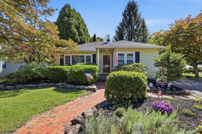 9 Miller Avenue, Washington, NJ 07882 | Realty.com