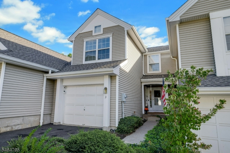 3 Mahogany Way — photo