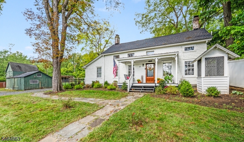 37 W Main Street — photo
