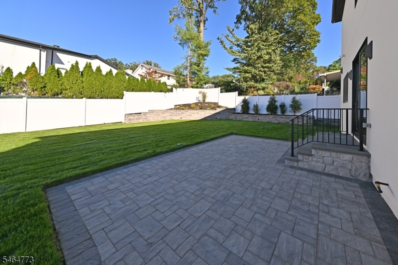 119 Arnot Place, Paramus, NJ 07652 — photo 3