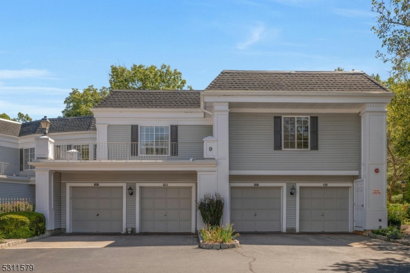 203 Riveredge Drive — photo