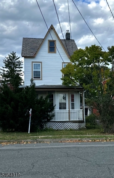 609 Elder Avenue — photo
