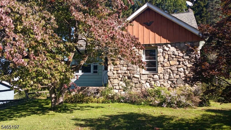 9 Richards Street — photo