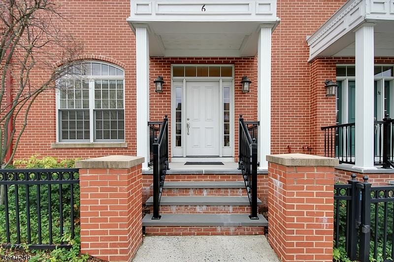 6 Carillon Circle — photo