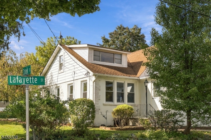 401 Lafayette Street — photo