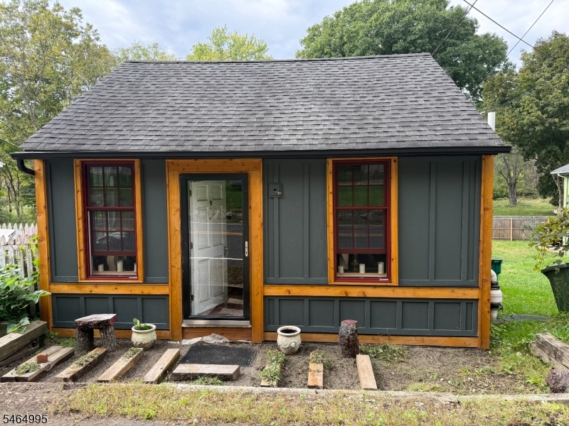 19 Musconetcong River Road — photo